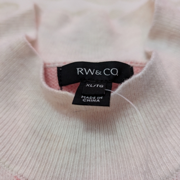 Woman's RW&CO sweater - Picture 2 of 2